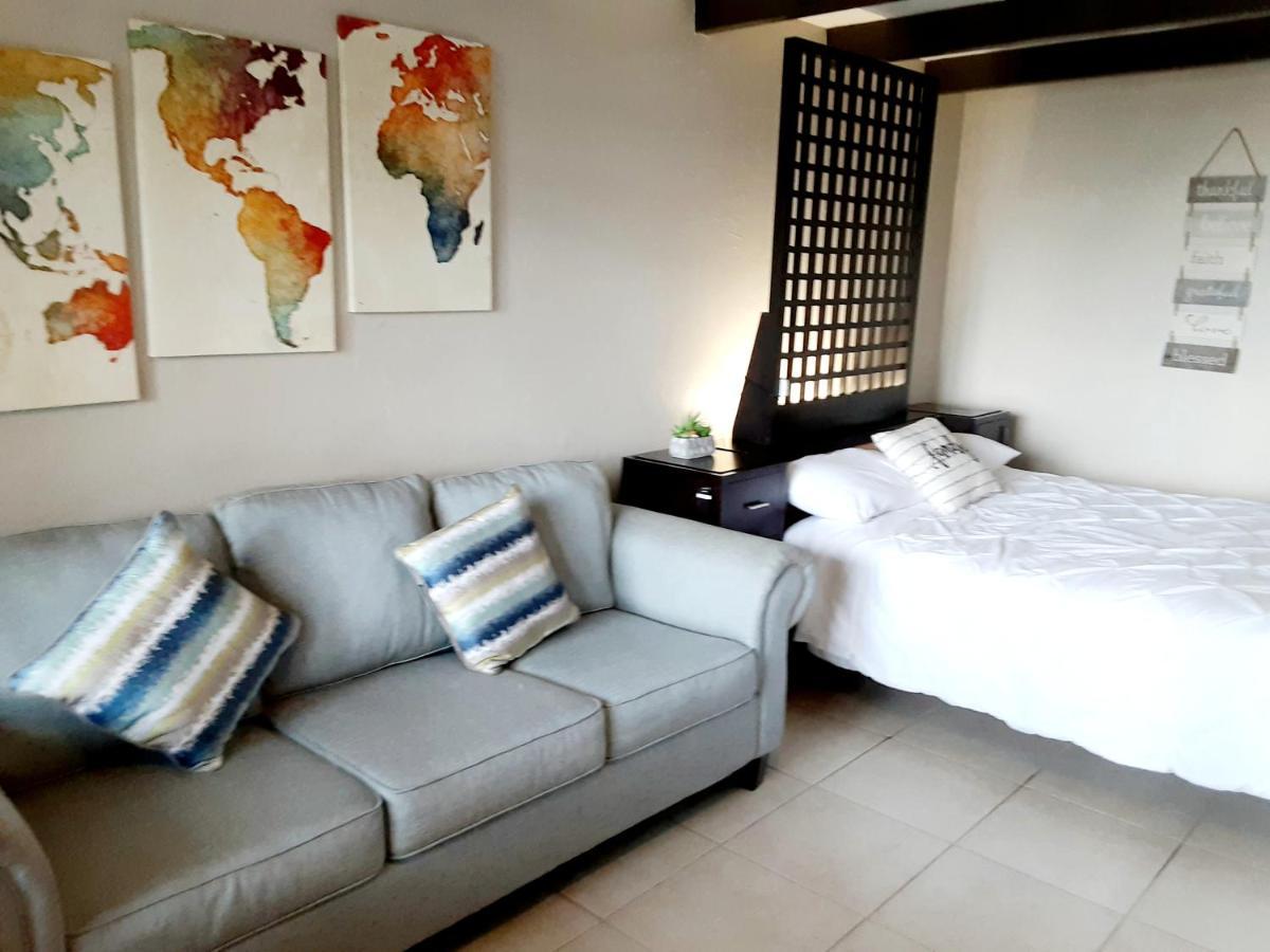 Charming One Bedroom Resort-Style Studio With Pool And Beach Access Раскін Екстер'єр фото